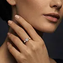 Кольцо из красного золота с бриллиантами