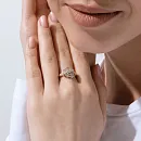 Кольцо из красного золота с фианитами