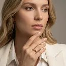 Кольцо из красного золота с бриллиантом