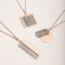 Подвеска из красного золота с фианитами