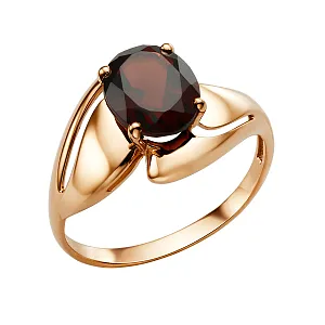 Кольцо из красного золота с гранатом