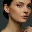 Серьги пусеты из желтого золота с бриллиантами