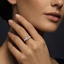 Кольцо из красного золота с бриллиантами