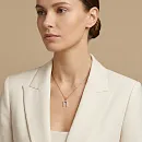 Подвеска из красного золота с бриллиантами