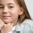 Серьги детские из красного золота с фианитами