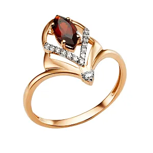 Кольцо из красного золота с гранатом