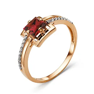 Кольцо из красного золота с корундом