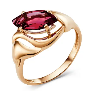 Кольцо из красного золота с гранатом