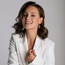 Серьги из красного золота с фианитами