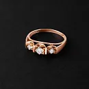 Кольцо из красного золота с фианитами