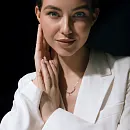 Колье из красного золота с фианитами