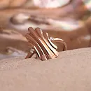 Кольцо из красного золота с фианитами