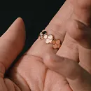 Кольцо из красного золота с фианитами