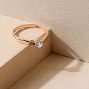 Кольцо из красного золота с фианитом