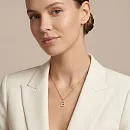 Подвеска из красного золота с бриллиантами