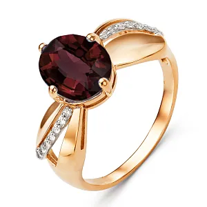 Кольцо из красного золота с корундом