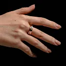 Кольцо из красного золота с фианитом