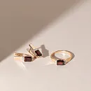 Серьги из красного золота с гранатами