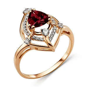 Кольцо из красного золота с гранатом