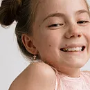 Серьги детские из красного золота с фианитами