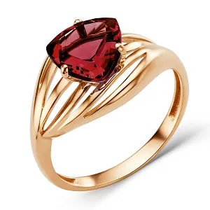 Кольцо из красного золота с гранатом