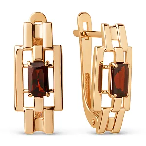 Серьги из красного золота с гранатами