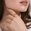 Кольцо из красного золота с фианитами