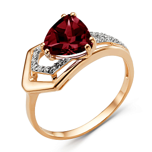 Кольцо из красного золота с гранатом