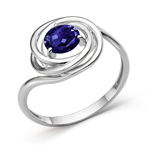 Кольцо из белого золота с корундом