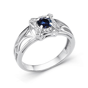 Кольцо из белого золота с корундом