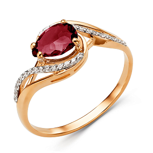 Кольцо из красного золота с гранатом
