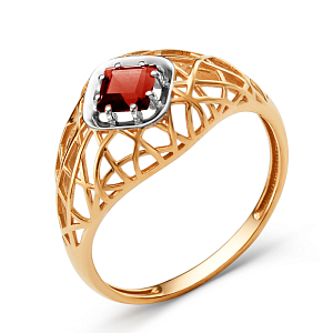 Кольцо из красного золота с гранатом