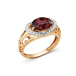 Кольцо из красного золота с гранатом