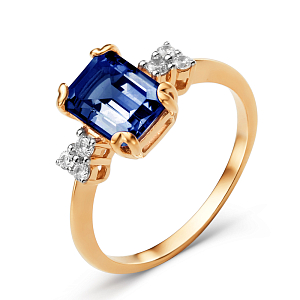 Кольцо из красного золота с корундом