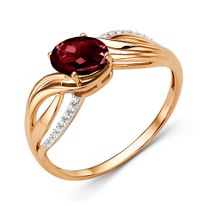 Кольцо из красного золота с гранатом