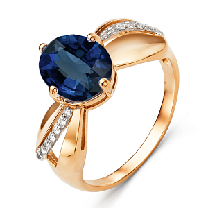 Кольцо из красного золота с корундом